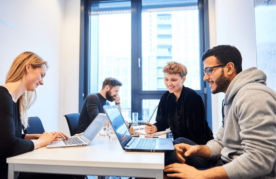Working during studies/student jobs: Regulations & more